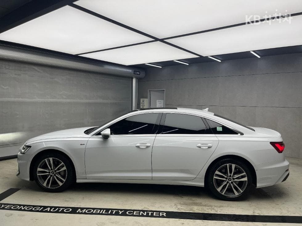 Ауди A6(C8)45 TFSI Quattro Premium - 4