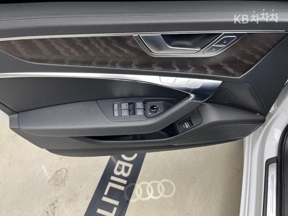 Ауди A6(C8)45 TFSI Quattro Premium - 11