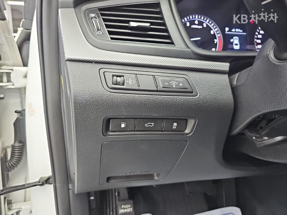 Hyundai Sonata New Rise2.0 Smart - 17