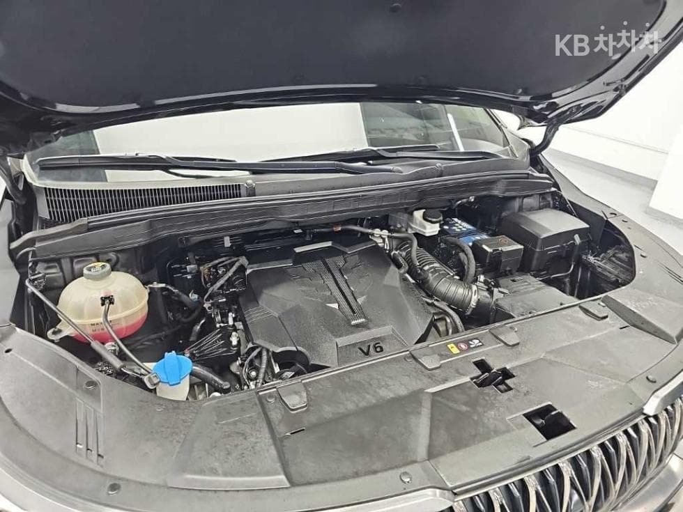Kia Carnival 4th generationG3.5 GDI 9-seater Signature - 5