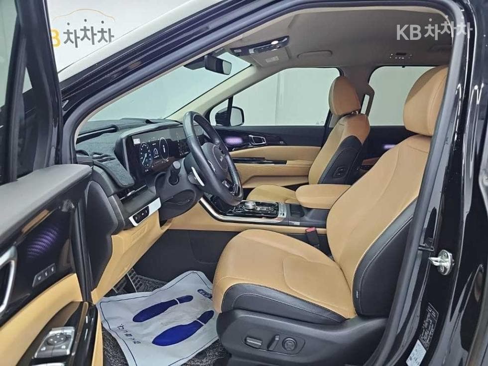 Kia Carnival 4th generationG3.5 GDI 9-seater Signature - 11