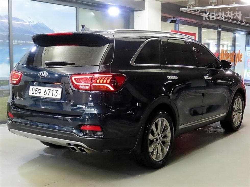 Киа The New (фейслифт) Sorento2.0 Дизел 2WD Престиж - 4