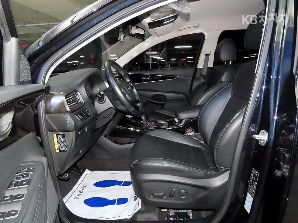 Киа The New (фейслифт) Sorento2.0 Дизел 2WD Престиж - 6