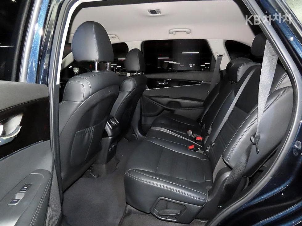 Киа The New (фейслифт) Sorento2.0 Дизел 2WD Престиж - 7