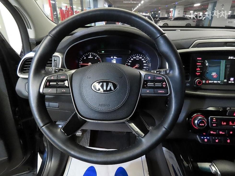 Киа The New (фейслифт) Sorento2.0 Дизел 2WD Престиж - 8