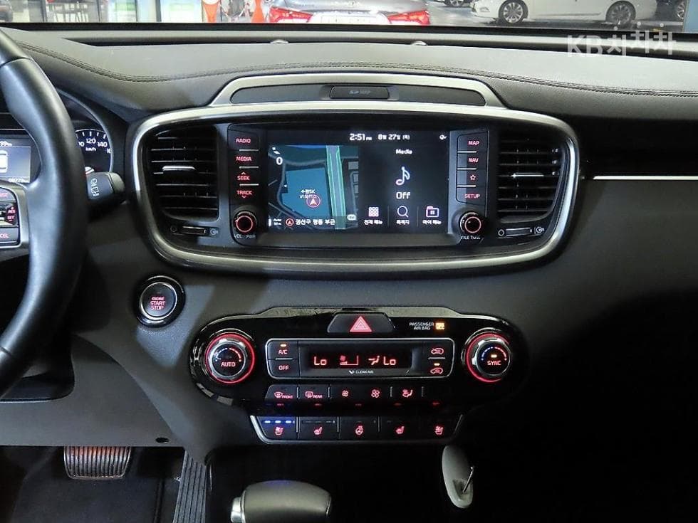 Киа The New (фейслифт) Sorento2.0 Дизел 2WD Престиж - 11