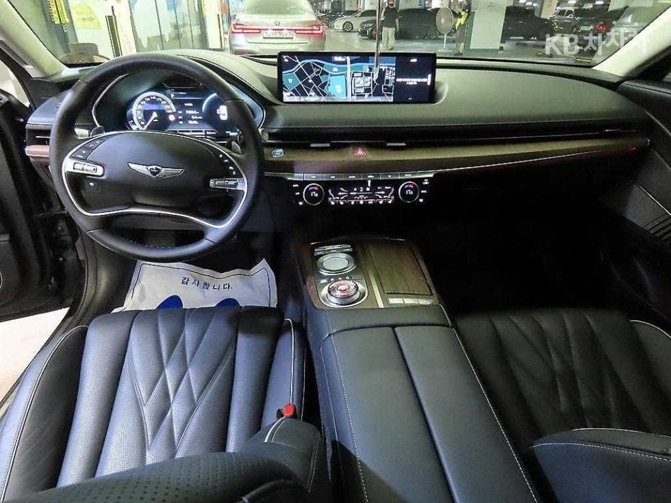 Дженезис ELECTRIFIED G80EV Стандартен - 10