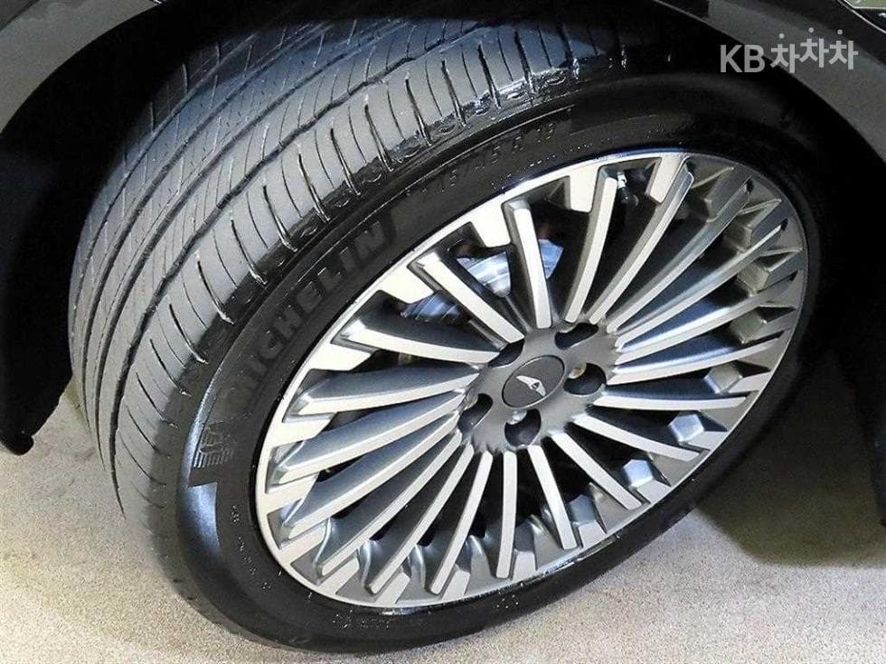 Дженезис ELECTRIFIED G80EV Стандартен - 20