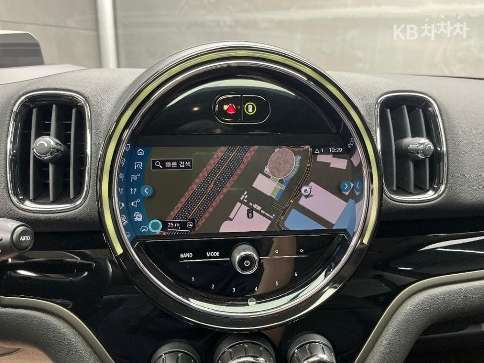Мини Countryman (F60)1.5 Cooper Classic Plus Стандартен - 13