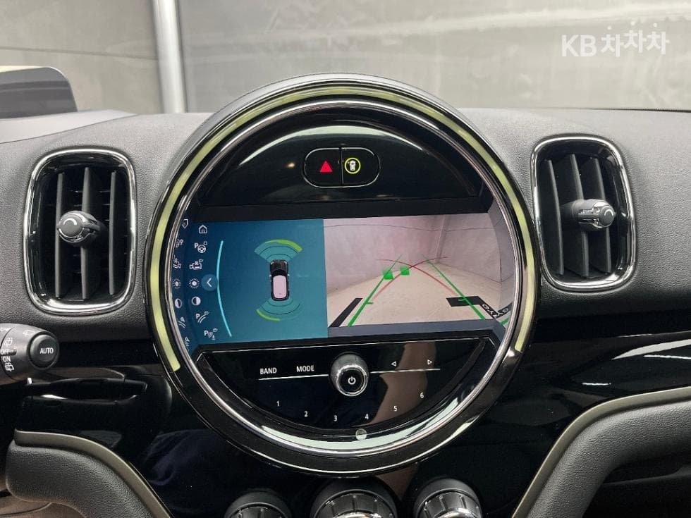 Мини Countryman (F60)1.5 Cooper Classic Plus Стандартен - 14