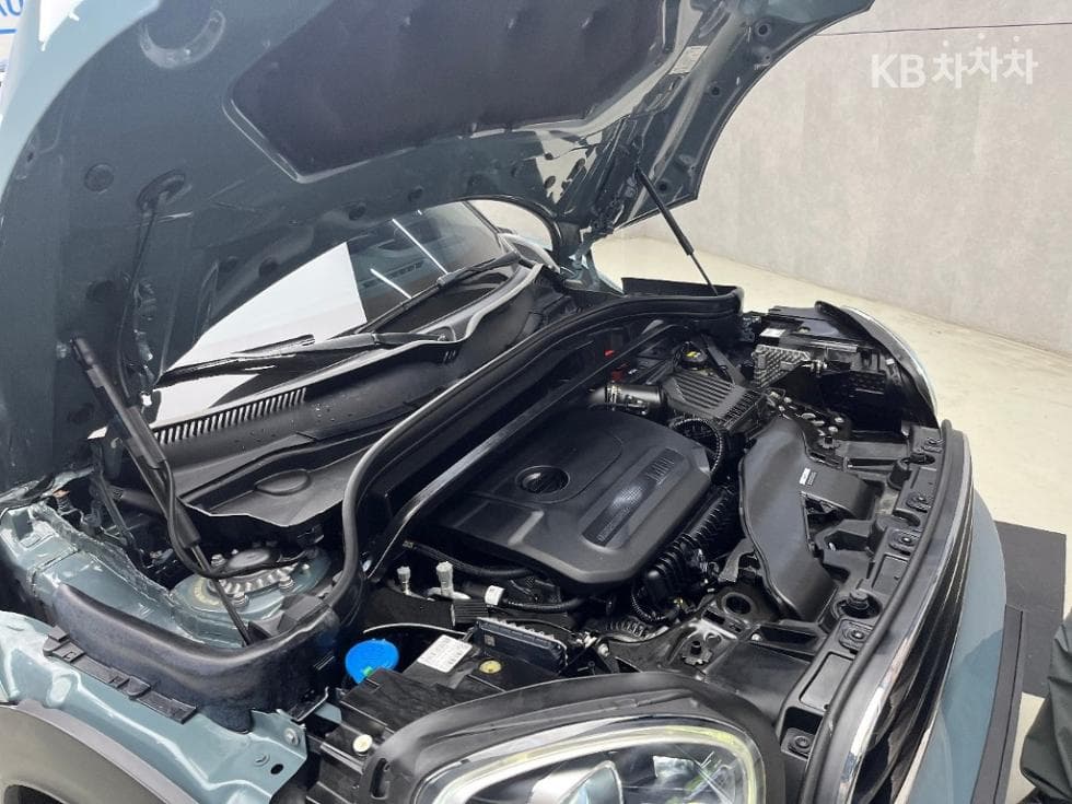 Мини Countryman (F60)1.5 Cooper Classic Plus Стандартен - 17