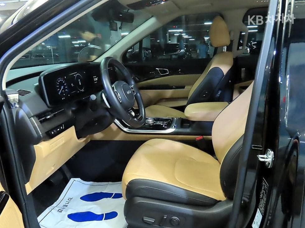 Киа Канивал 4-то поколениеD2.2 9-местен Noblesse - 6