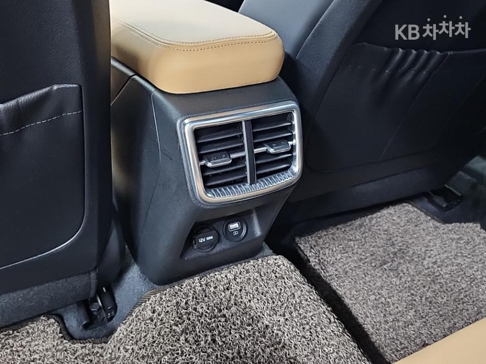 Kia K5 3rd Gen2.0 Gasoline Noblesse - 13