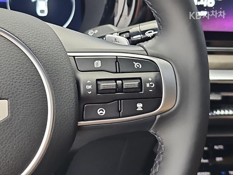 Kia K5 3rd Gen2.0 Gasoline Noblesse - 17