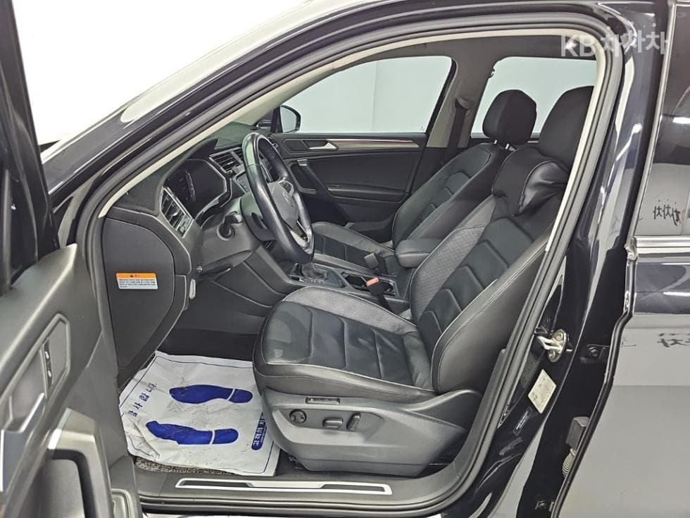 Volkswagen Tiguan Allspace2.0 Turbocharged Stratified Injection (VW) Prestige - 11