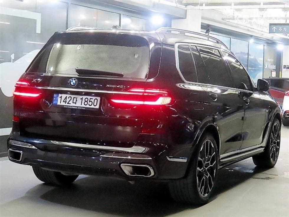BMW X7(G07)xDrive 40i M Sport - 4