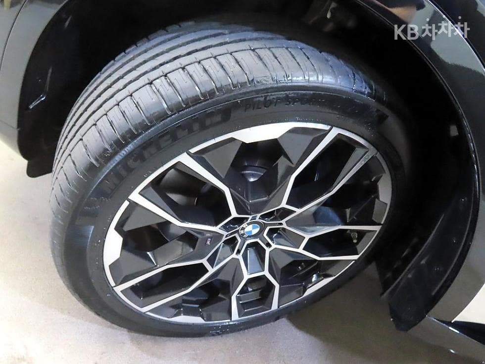 BMW X7(G07)xDrive 40i M Sport - 20