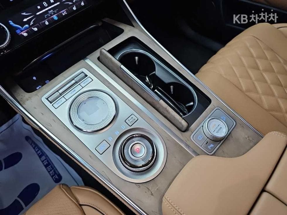 Genesis GV802.5 Turbo Gasoline AWD - 8
