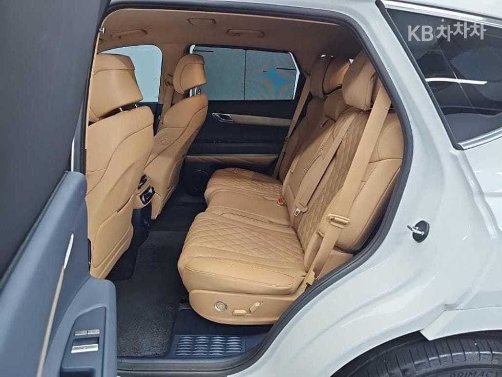 Genesis GV802.5 Turbo Gasoline AWD - 12