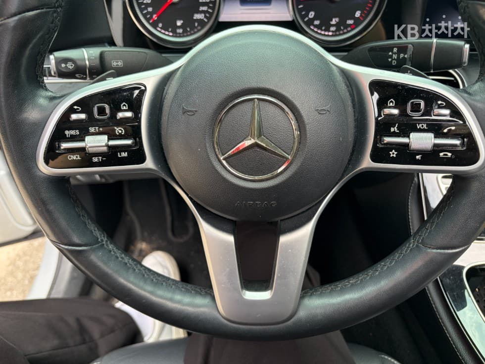 Mercedes-Benz E-Class (W213)E220d Avantgarde - 10