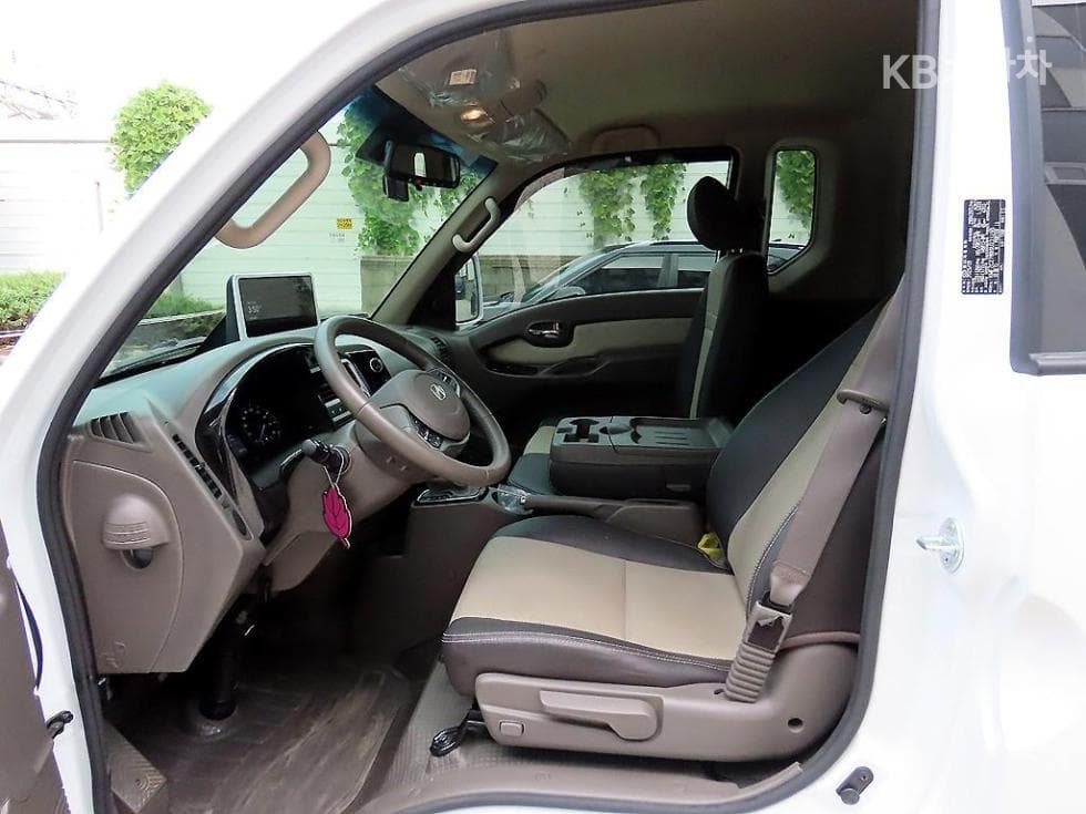Hyundai Porter 2LPG 하이Box Truck Extra Long Super Cab ModernPlus - 7