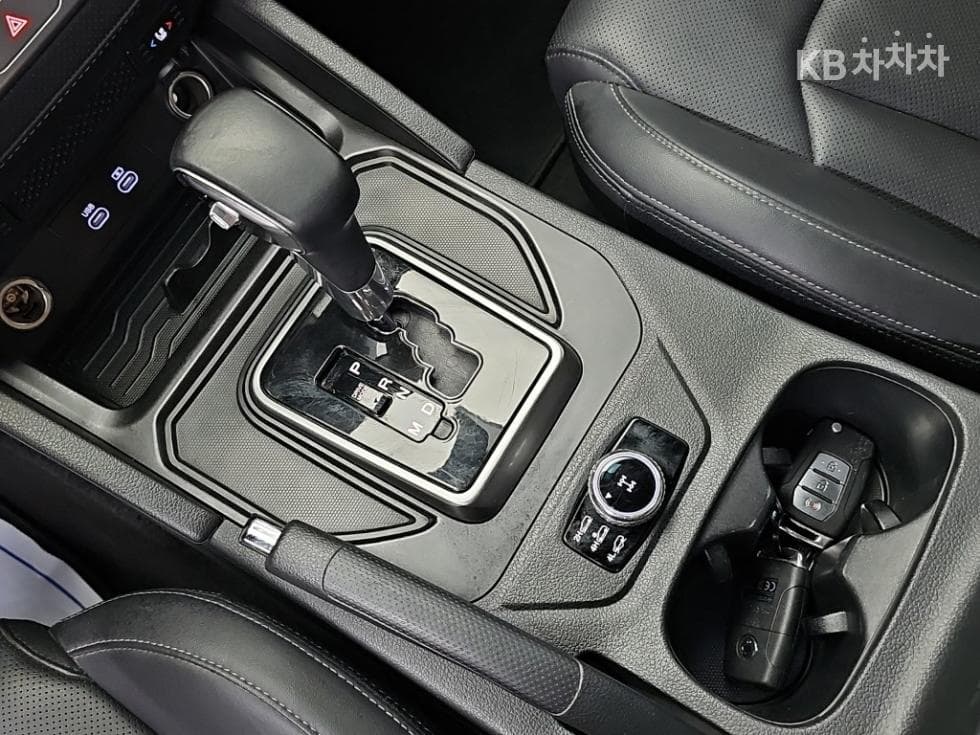 KG Mobility New Rexton Sports Khan2.2 AWD 쿨멘 Prestige - 8