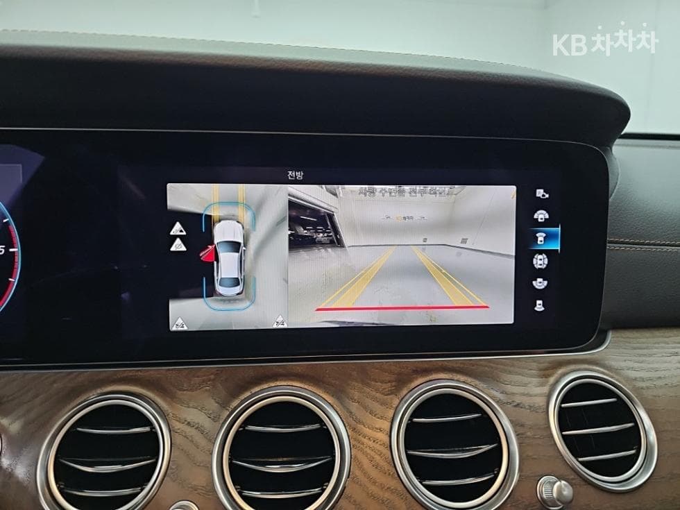 Mercedes-Benz E-Class (W213)E220d 4MATIC Exclusive - 10