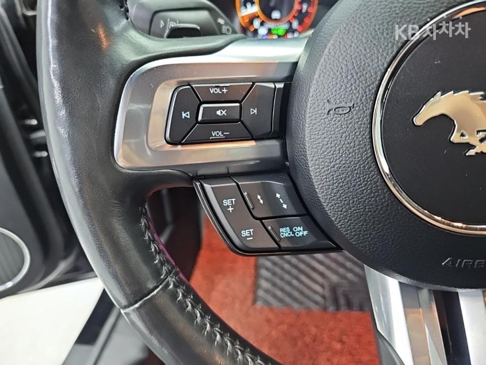 Ford 올New머스탱Convertible Premium - 17