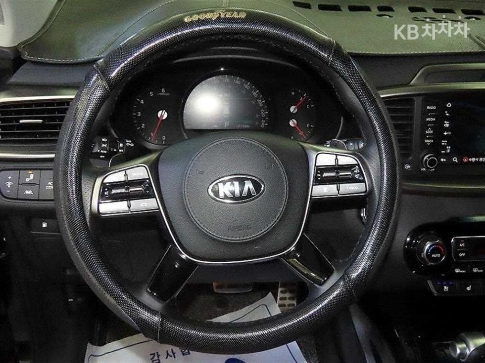 Киа The New (фейслифт) Sorento2.2 Дизел 2WD 마스터 Специал (специален признак/издание) - 8
