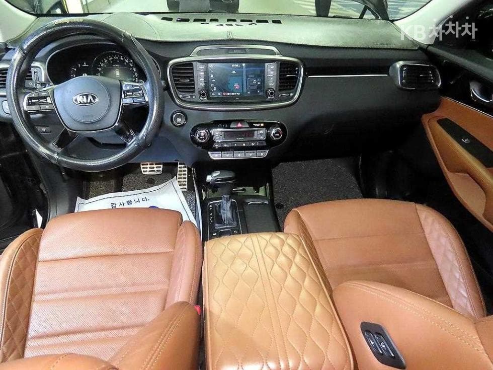 Киа The New (фейслифт) Sorento2.2 Дизел 2WD 마스터 Специал (специален признак/издание) - 10