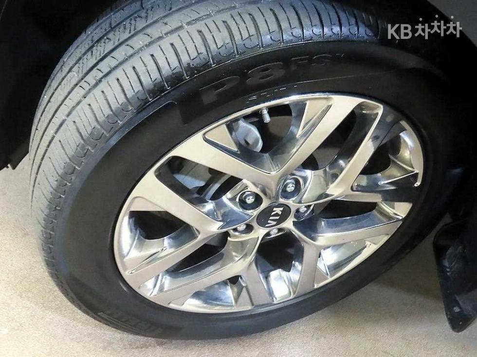 Киа The New (фейслифт) Sorento2.2 Дизел 2WD 마스터 Специал (специален признак/издание) - 20