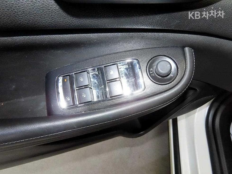 Джи Ем Корея Chevrolet Малібу2.0 LT Deluxe Pack - 13