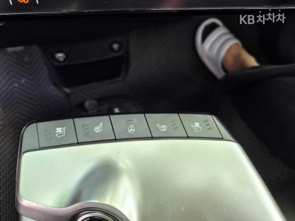 Киа EV6롱 레Местен지 2WD Air - 7