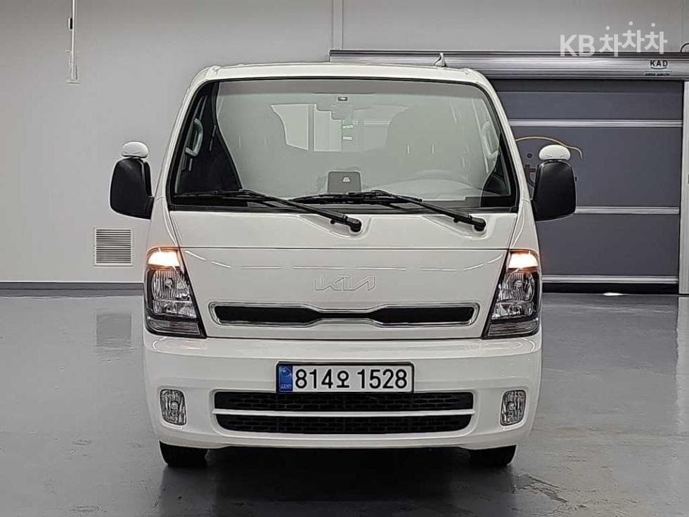 Kia The New (facelift) Bongo 3 (light truck)LPG 1 Ton Double Cab Extra Long 2WD L - 2