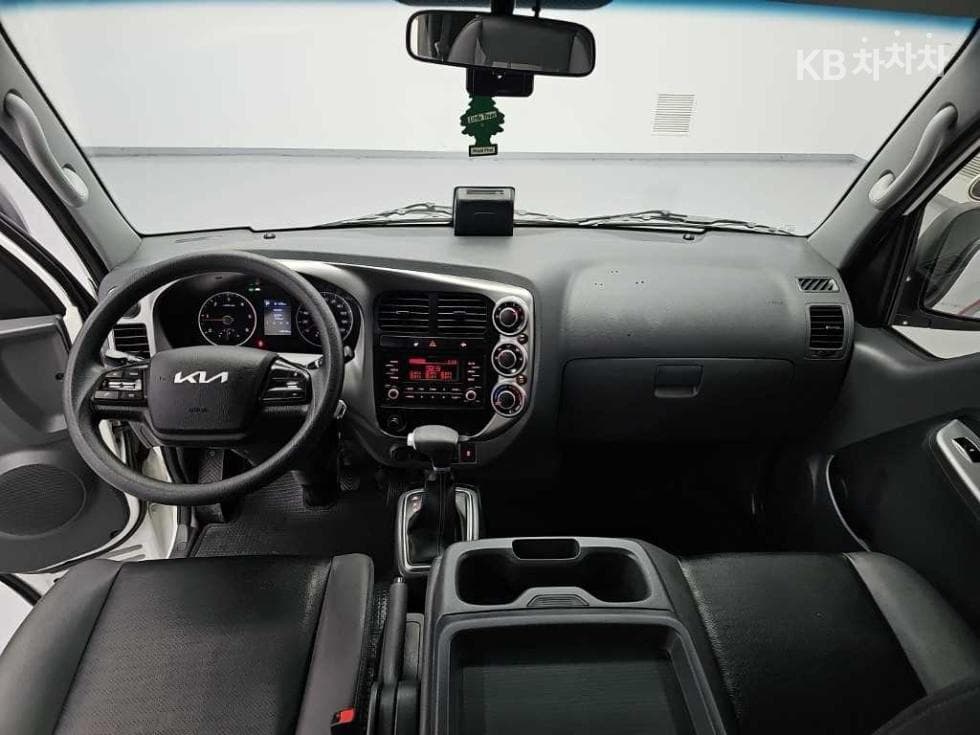 Kia The New (facelift) Bongo 3 (light truck)LPG 1 Ton Double Cab Extra Long 2WD L - 6