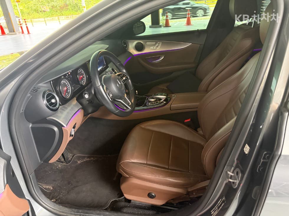 Mercedes-Benz E-Клас (W213)E300 Avantgarde - 4
