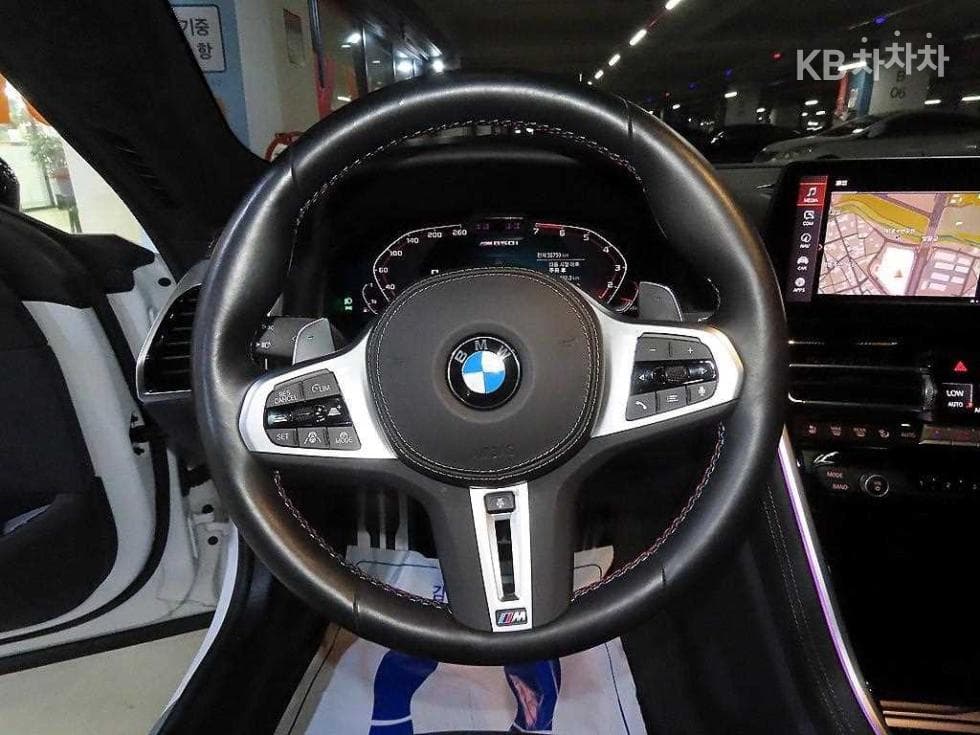 BMW 8시리즈 (G15)M850i xDrive Gran Coupe Стандартен - 8