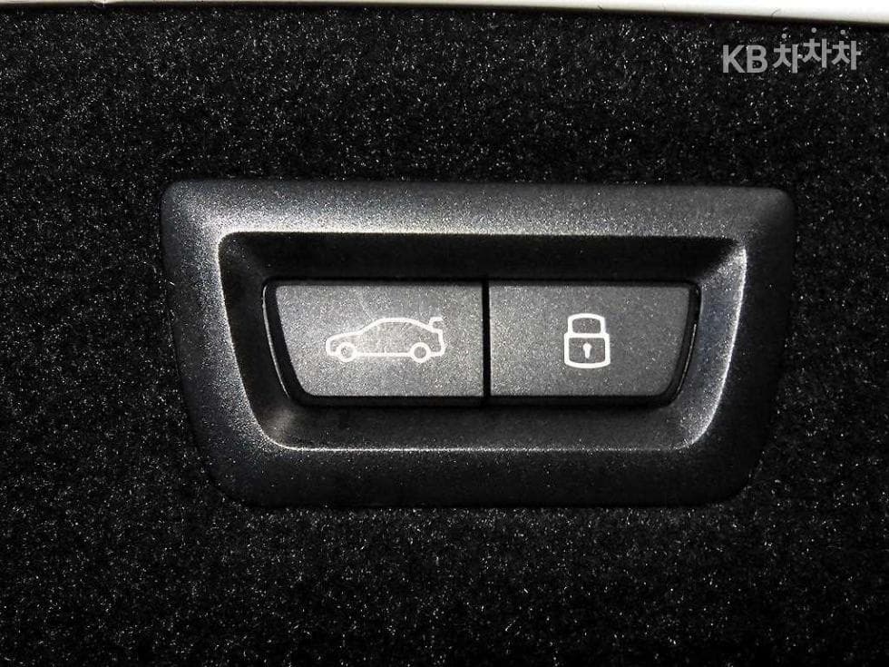BMW 8시리즈 (G15)M850i xDrive Gran Coupe Стандартен - 17