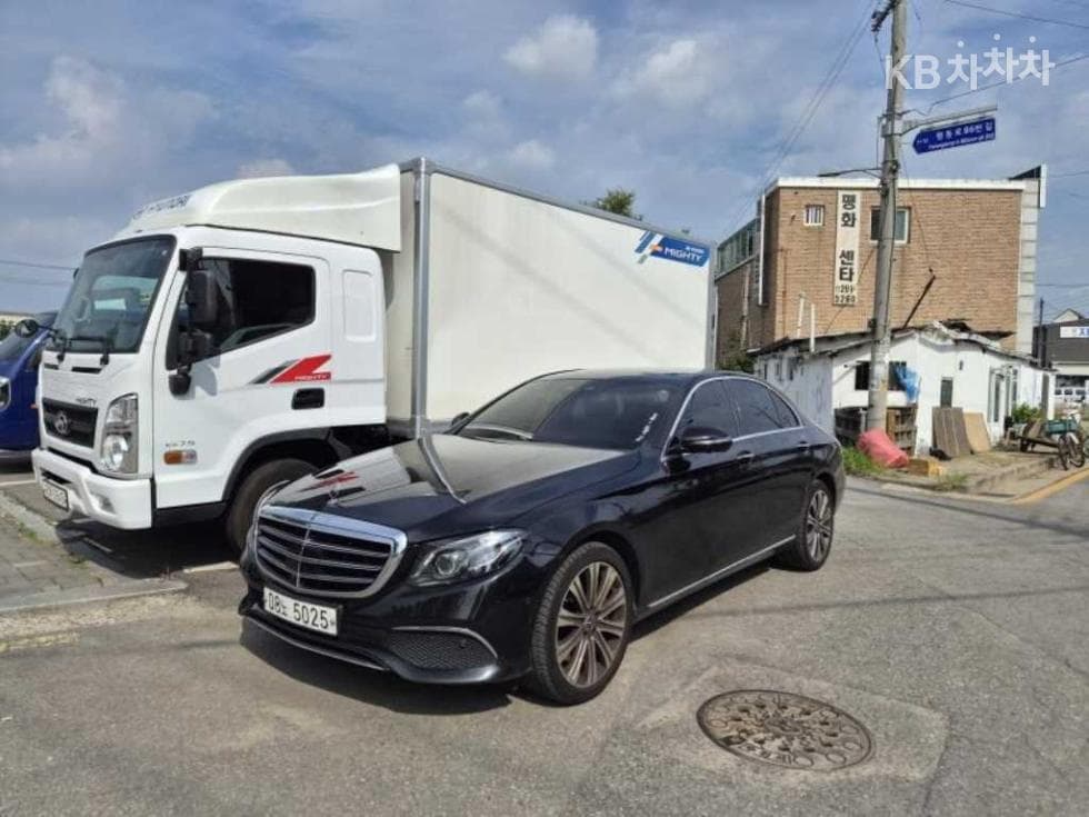 Mercedes-Benz E-Клас (W213) E400 4MATIC Exclusive - Image 1