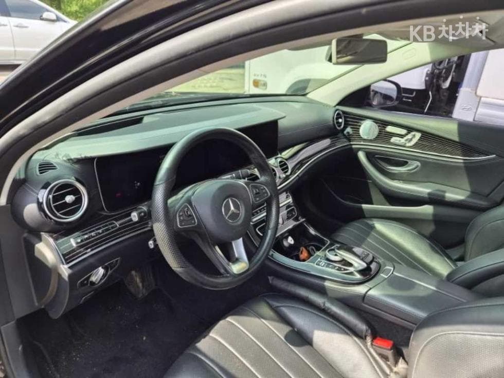 Mercedes-Benz E-Клас (W213)E400 4MATIC Exclusive - 5