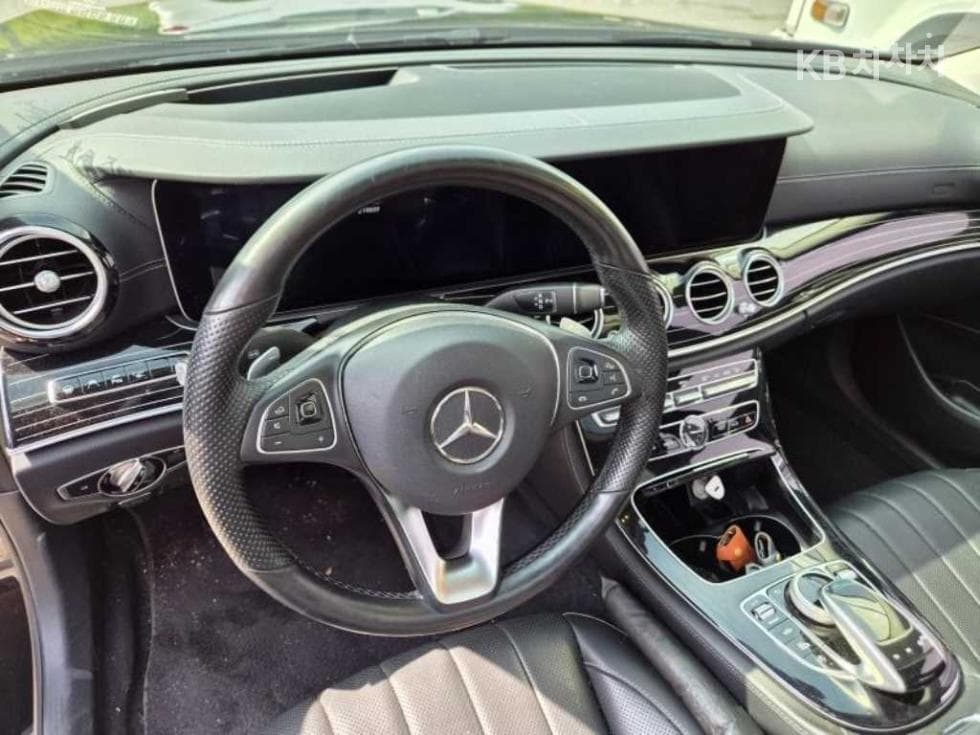 Mercedes-Benz E-Клас (W213)E400 4MATIC Exclusive - 6