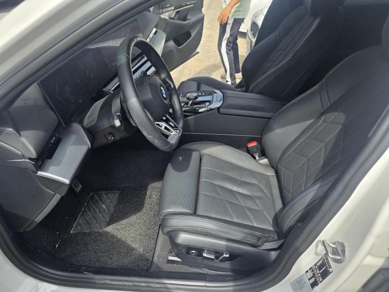 BMW Нов5 Серия(G60)520i M Sport - 8