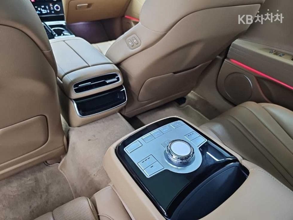 Genesis G80(RG3)2.5 Turbo Gasoline Direct Injection 2WD - 13