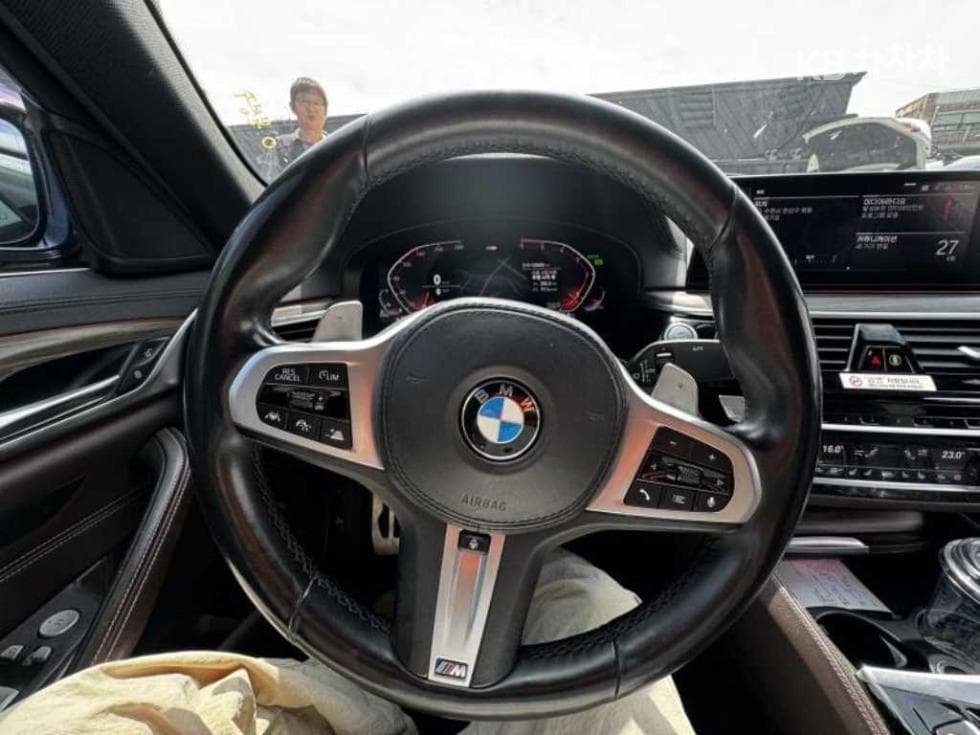 BMW 올New5 Series (G30)520d xDrive M Sport Package Plus - 8