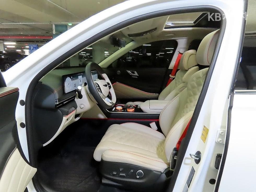 Дженезис GV80 COUPE2.5L бензин Турбо AWD Стандартен - 6