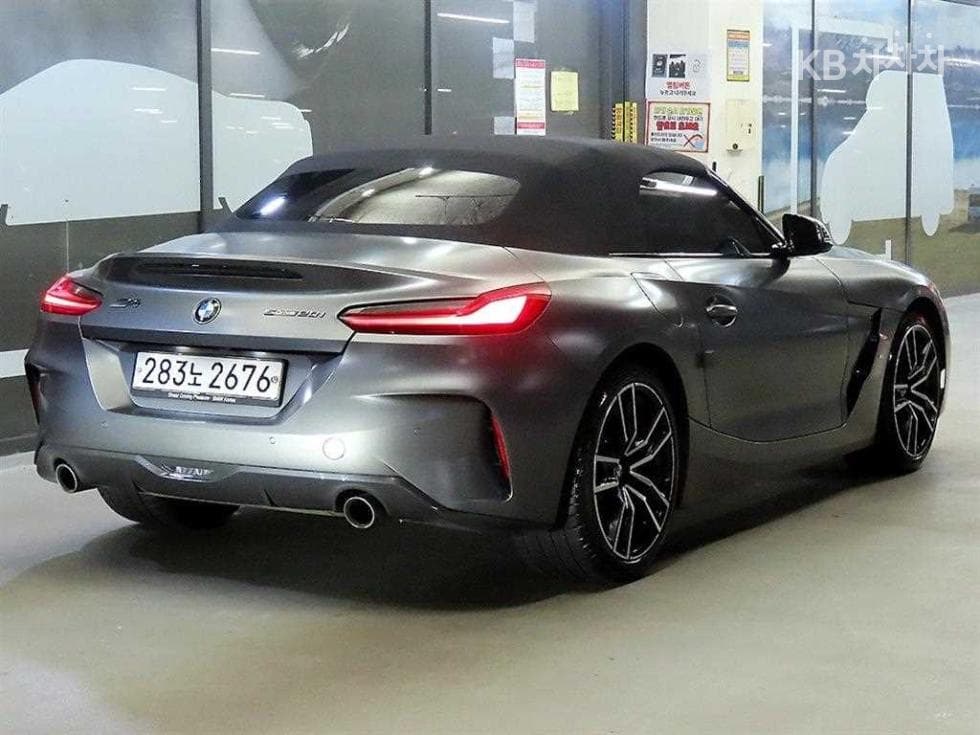 BMW All New Z4sDrive 20i M 스포츠 라Местен - 4