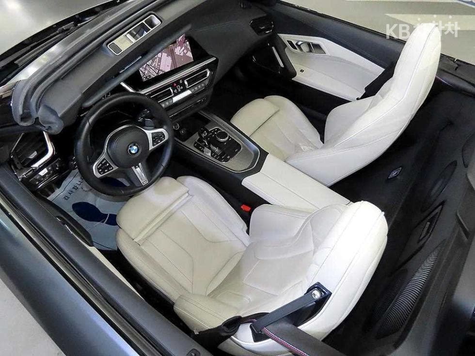 BMW All New Z4sDrive 20i M 스포츠 라Местен - 9