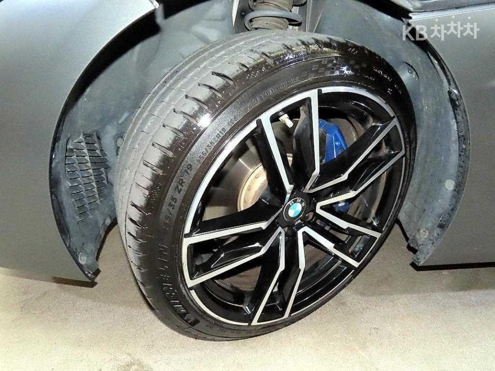 BMW All New Z4sDrive 20i M 스포츠 라Местен - 20