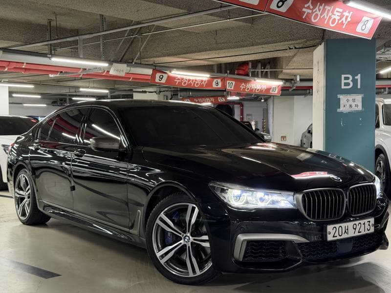 BMW 7시리즈 (G11) M760Li xDrive Стандартен - Image 1