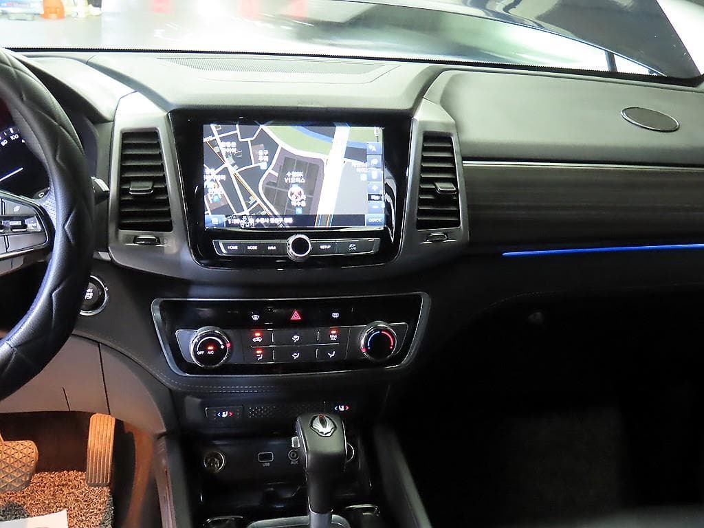 КейДжи Мобилити G4 Rexton2.2 2WD 유라시아 에디션 - 11